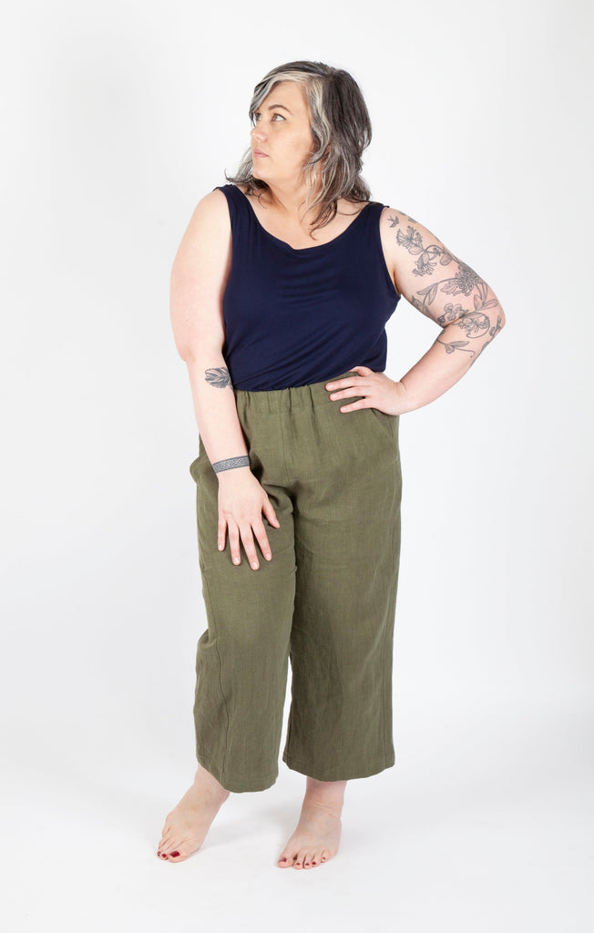Free Range Pants Plus Size Pattern | Frankie Rose Fabrics