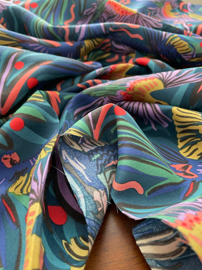 Rayon Challis in Jungle Birds by Cloud9–Frankie Rose Fabrics